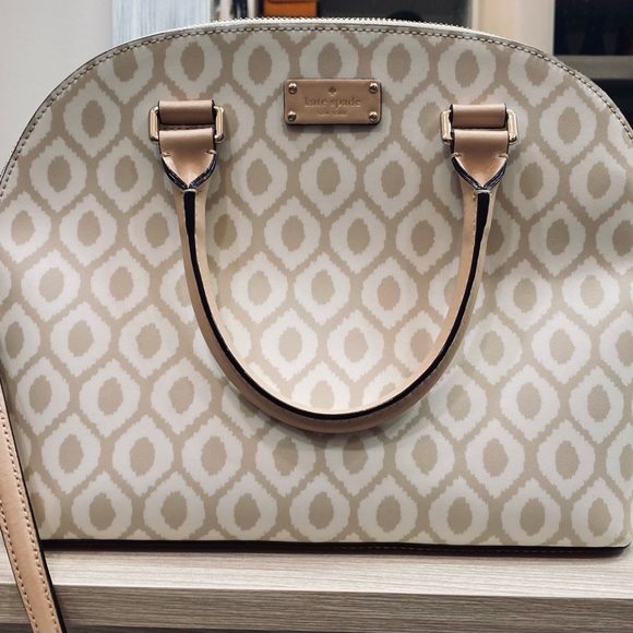 Kate Spade Purse - Picture 2 of 5